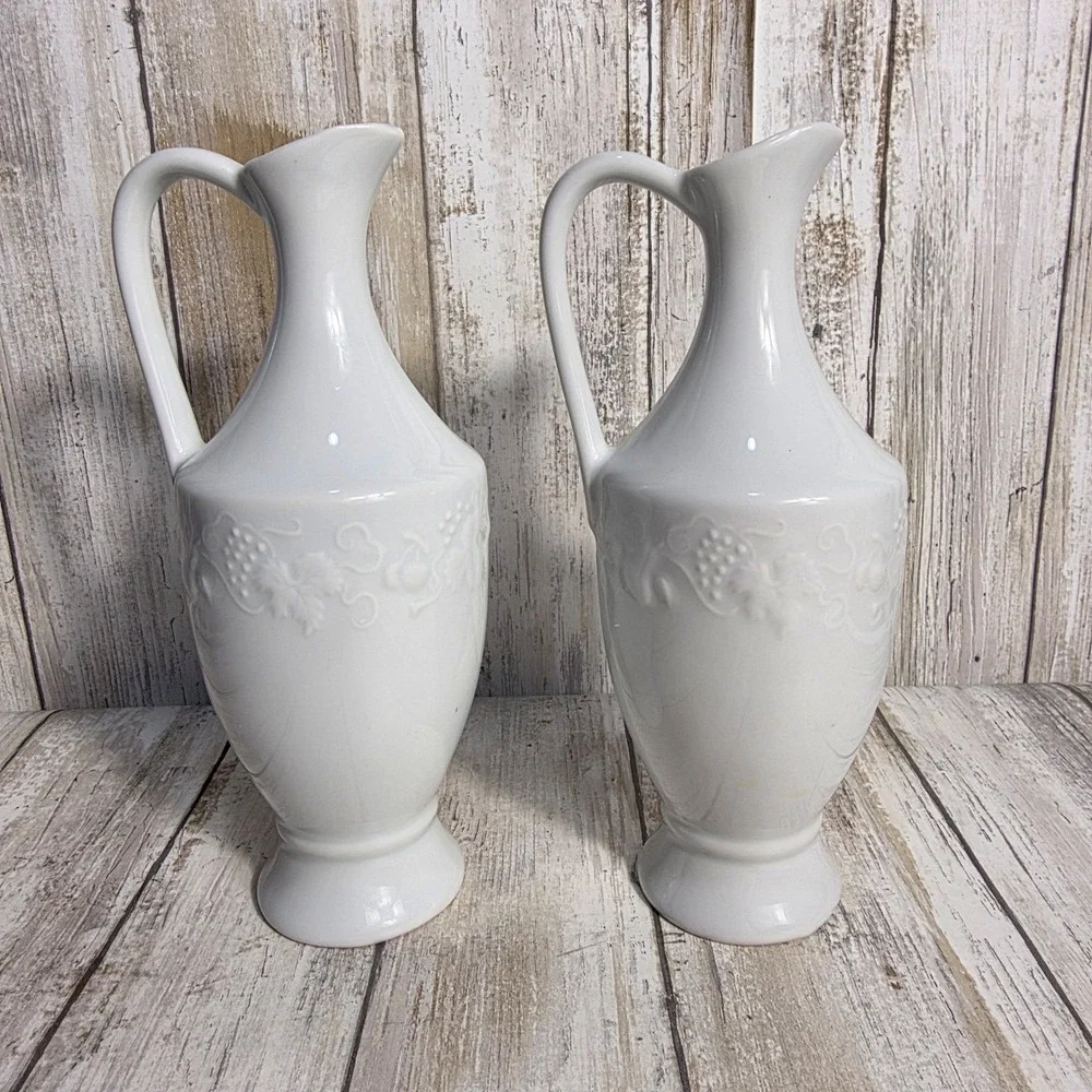 Vintage Philippe Deshoulieres ‎ Lourioux France White Porcelain Vase Grape Cruet